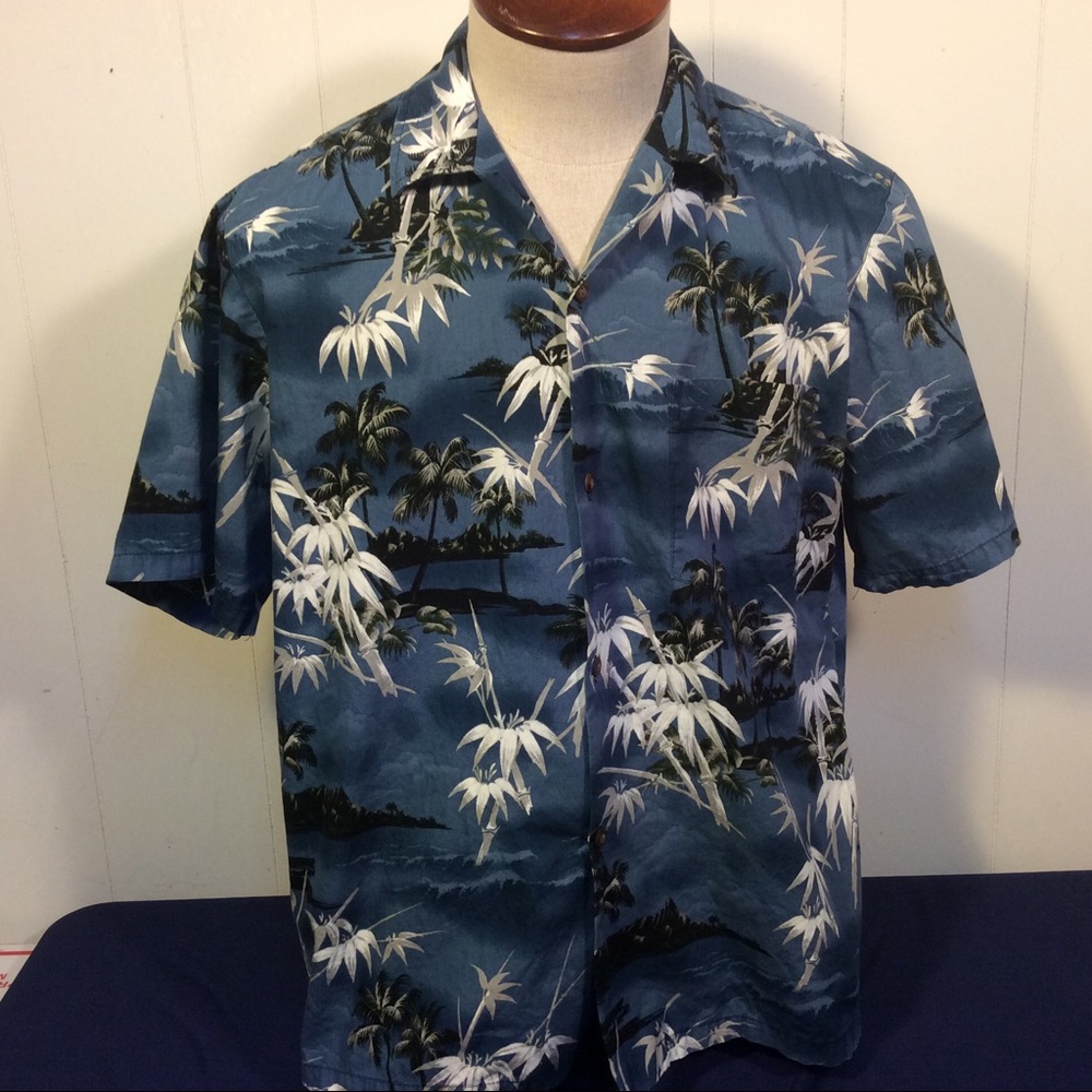 Classic Hawaiian Mens Shirt made in Hawaii